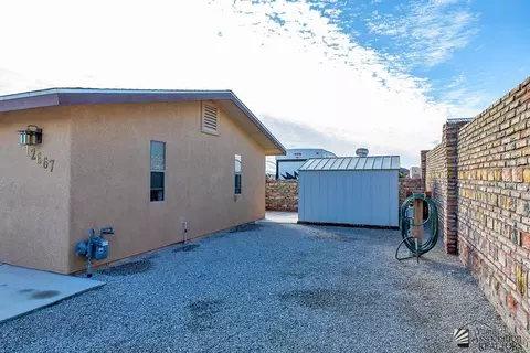 Exterior - 12667 E 47 Dr, Yuma, AZ 85367 photo 6 of 8