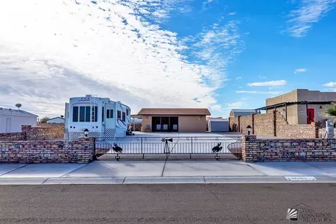 Exterior - 12667 E 47 Dr, Yuma, AZ 85367 photo 2 of 8