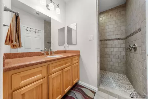 Bath - 14840 E 50 St, Yuma, AZ 85367 photo 1 of 4