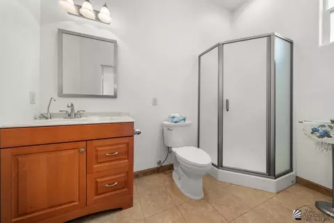 Bath - 14840 E 50 St, Yuma, AZ 85367 photo 3 of 4