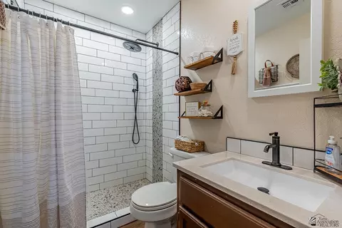 Bath - 8805 E 25 St, Yuma, AZ 85365 photo 3 of 3