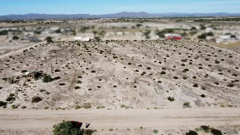 21327 S Cleator Ave, Wellton, AZ 85356
