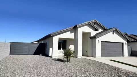 10858 E 45 St, Yuma, AZ 85367