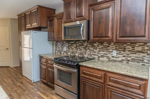 Kitchen - 563 E 25 St, Yuma, AZ 85365 photo 2 of 2