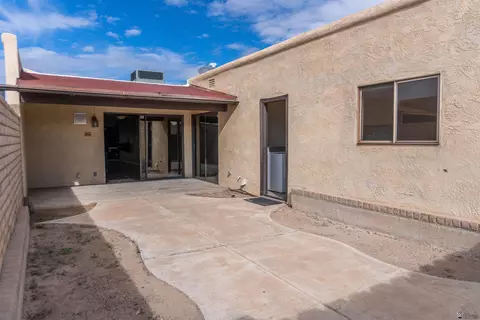 Exterior - 563 E 25 St, Yuma, AZ 85365 photo 7 of 7