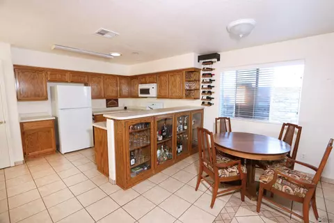 Kitchen - 12516 E 47 Ln, Yuma, AZ 85367 photo 2 of 4