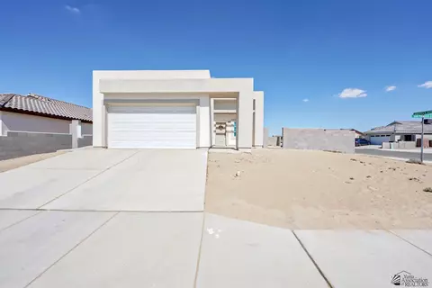 4048 E San Francisco St, San Luis, AZ 85349