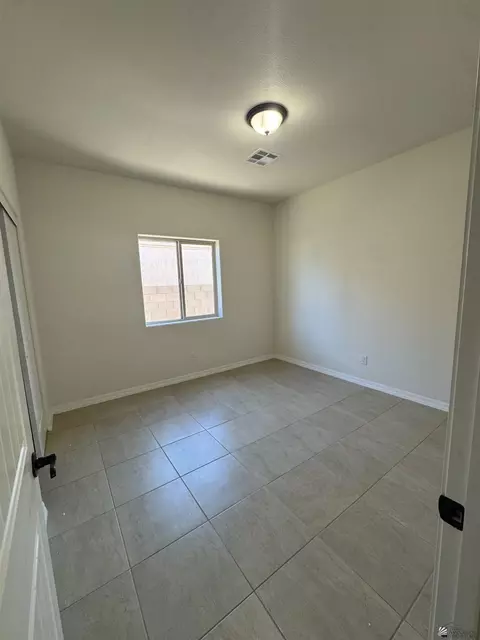 Bedroom - 10660 E 45 Ln, Yuma, AZ 85367 photo 1 of 2