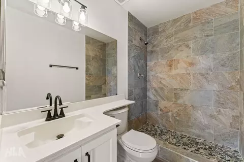 Bath - 2113 E 27 Pl, Yuma, AZ 85365 photo 4 of 4