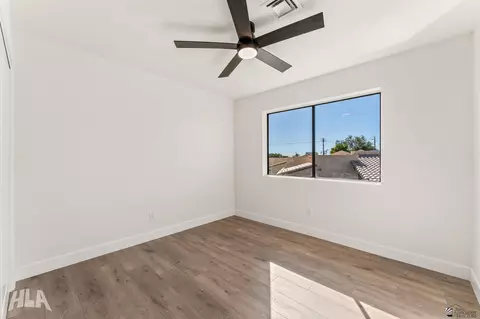 Bedroom - 2113 E 27 Pl, Yuma, AZ 85365 photo 6 of 10