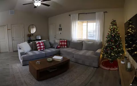 Living - 11882 E 28 Pl, Yuma, AZ 85367 photo 1 of 1