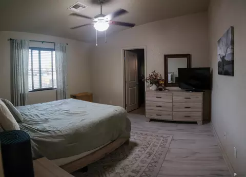 Bedroom - 11882 E 28 Pl, Yuma, AZ 85367 photo 2 of 3