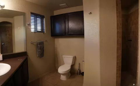 Bath - 11882 E 28 Pl, Yuma, AZ 85367 photo 1 of 5