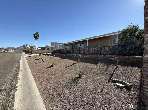 13571 E 51 Ln, Yuma, AZ 85367 photo 2