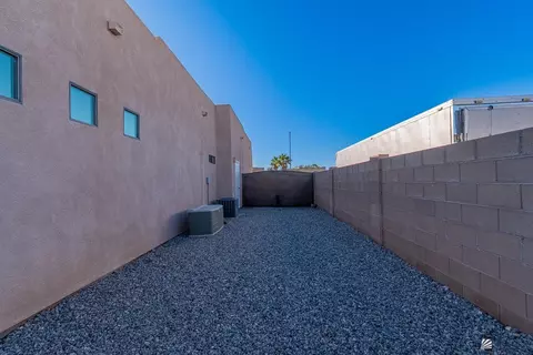 Exterior - 12732 E 49 St, Yuma, AZ 85367 photo 5 of 8