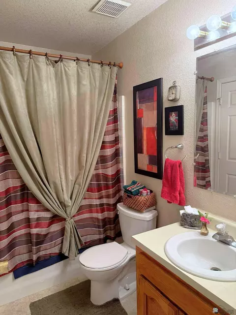 Bath - 13854 E 48 Dr, Yuma, AZ 85367 photo 2 of 2