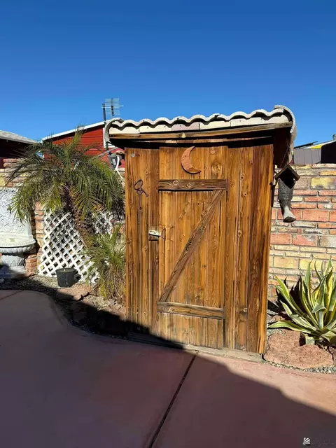 Exterior - 13854 E 48 Dr, Yuma, AZ 85367 photo 9 of 10