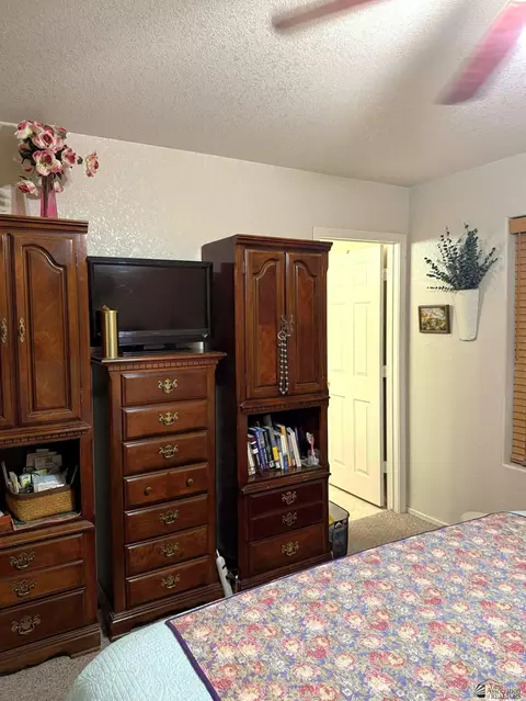 Bedroom - 13854 E 48 Dr, Yuma, AZ 85367 photo 3 of 5