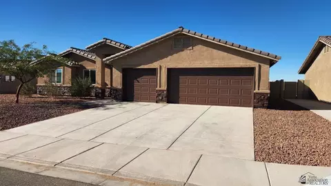 4340 S Sunflower Dr, Yuma, AZ 85365