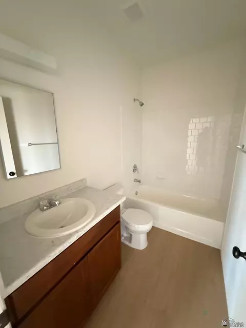 Bath - 7129 E 44th Pl, Yuma, AZ 85365 photo 1 of 1