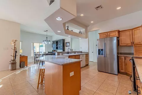 Kitchen - 14187 E 51 Pl, Yuma, AZ 85367 photo 3 of 4