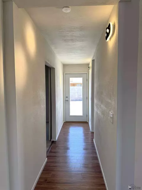 Entry Way - 3409 E Moreno Ln, Yuma, AZ 85365 photo 2 of 2