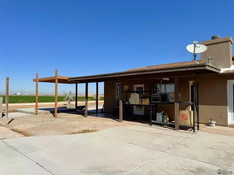 Exterior - 3409 E Moreno Ln, Yuma, AZ 85365 photo 5 of 9