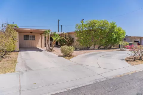 3021 S Ivy Ln, Yuma, AZ 85364