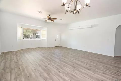 Living - 13824 E 52 St, Yuma, AZ 85367 photo 3 of 4