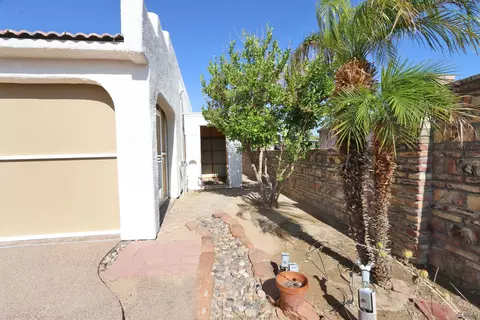 Exterior - 13824 E 52 St, Yuma, AZ 85367 photo 4 of 7