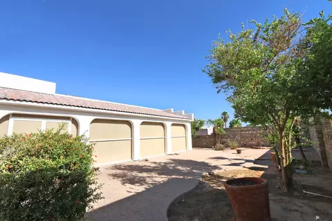 Exterior - 13824 E 52 St, Yuma, AZ 85367 photo 3 of 7