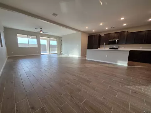 Living - 7729 E 35 Pl, Yuma, AZ 85365 photo 1 of 3