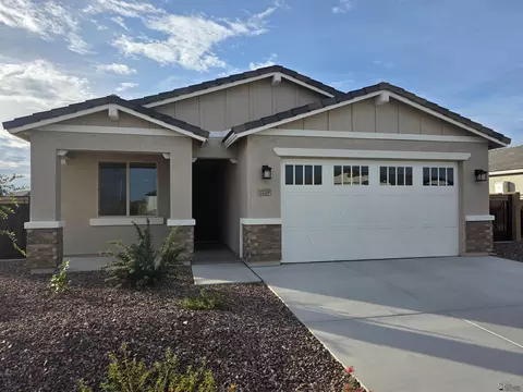 Exterior - 7729 E 35 Pl, Yuma, AZ 85365 photo 2 of 6