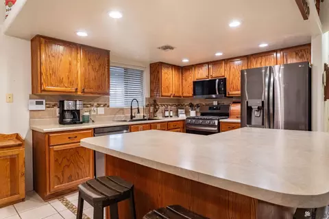 Kitchen - 14112 E 51 Pl, Yuma, AZ 85367 photo 1 of 3