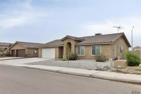 4328 S Sunflower Dr, Yuma, AZ 85365