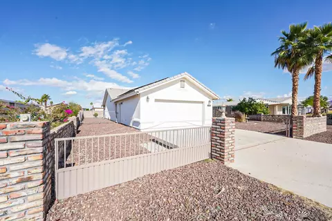 Exterior - 13482 E 52 Dr, Yuma, AZ 85367 photo 3 of 12