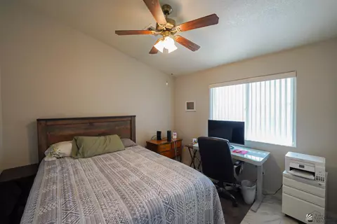 Bedroom - 13482 E 52 Dr, Yuma, AZ 85367 photo 3 of 5