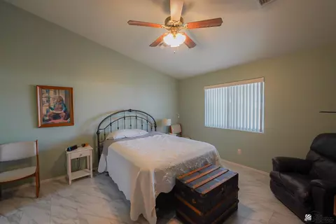 Bedroom - 13482 E 52 Dr, Yuma, AZ 85367 photo 4 of 5