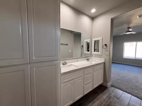 Bath - 712 E 12 Pl, Somerton, AZ 85350 photo 4 of 4