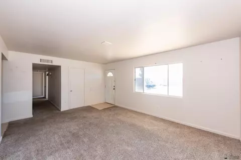 Living - 1400 E 23 St, Yuma, AZ 85365 photo 2 of 7