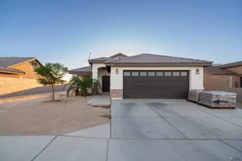 194 N Emmanuel Ave, San Luis, AZ 85336