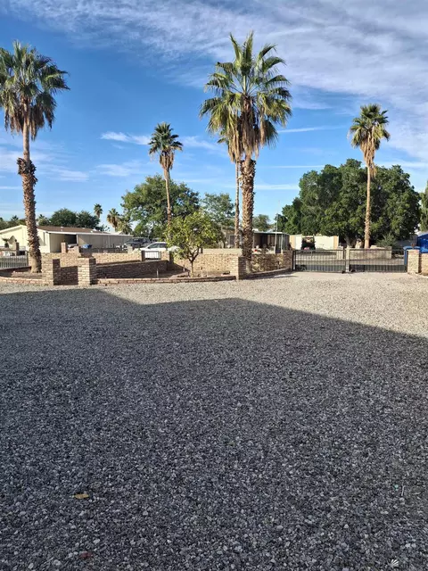 12463 E 37 St, Yuma, AZ 85367 photo 3