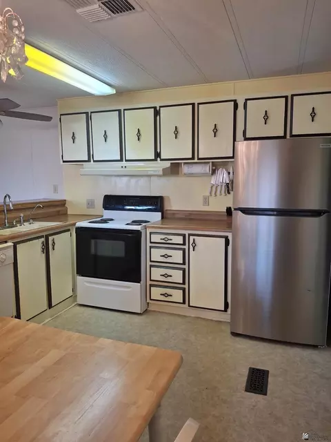 12463 E 37 St, Yuma, AZ 85367 photo 8