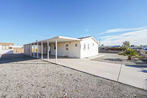 9458 E Wagon Wheel Dr, Yuma, AZ 85365