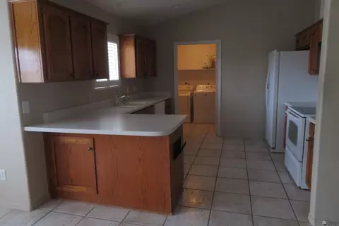 Kitchen - 14130 E 49 Ln, Yuma, AZ 85367 photo 2 of 4