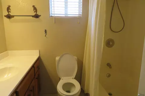 Bath - 14130 E 49 Ln, Yuma, AZ 85367 photo 2 of 2