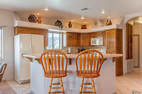 Kitchen - 14379 E 53 Dr, Yuma, AZ 85367 photo 1 of 5