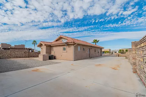 Exterior - 14379 E 53 Dr, Yuma, AZ 85367 photo 4 of 5