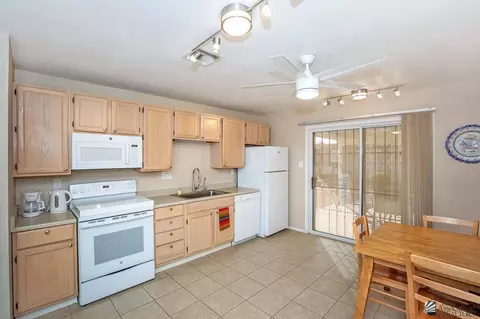 Kitchen - 13179 E 51 St, Yuma, AZ 85367 photo 2 of 3