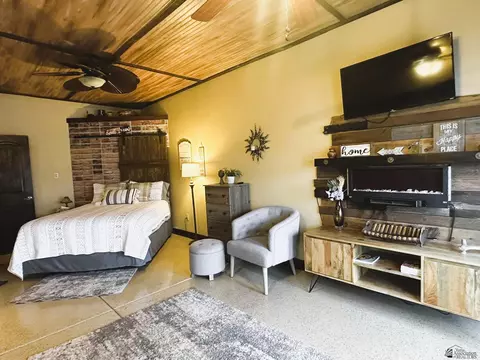 Bedroom - 13547 E 53 St, Yuma, AZ 85367 photo 4 of 5